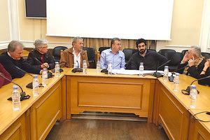 συνάντηση του περιφερειάρχη  Κρήτης Σταύρου Αρναουτάκη  σε συνάντηση του με τα μέλη του Προεδρείου για την αξιοποίηση της νέας στέγης της Περιηγητικής Λέσχης Σητείας 