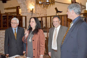 Την κοπή της βασιλόπιτας για το νέο έτος έκοψαν τα μέλη και οι φίλοι της παράταξης “Ηράκλειας Πρωτοβουλίας” στην ταβέρνα «Δεσποτικό»