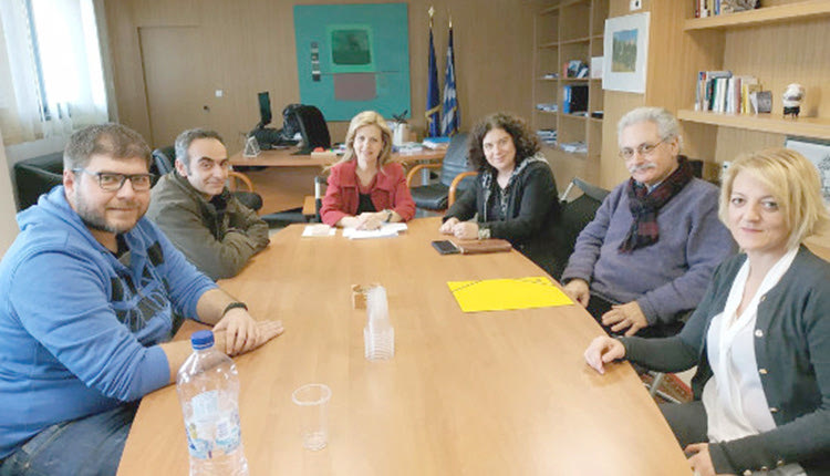 Συνάντηση με τους κοινωνικούς λειτουργούς η υφυπουργός Παιδείας