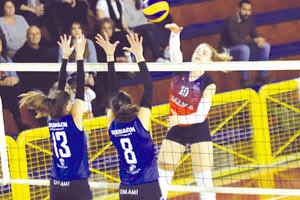 Α2 ΓΥΝΑΙΚΩΝ ΒΟΛΕΪ: ΑΘΛΕΣΗ στο Λίντο επί του Ποσειδώνα Λουτρακίου