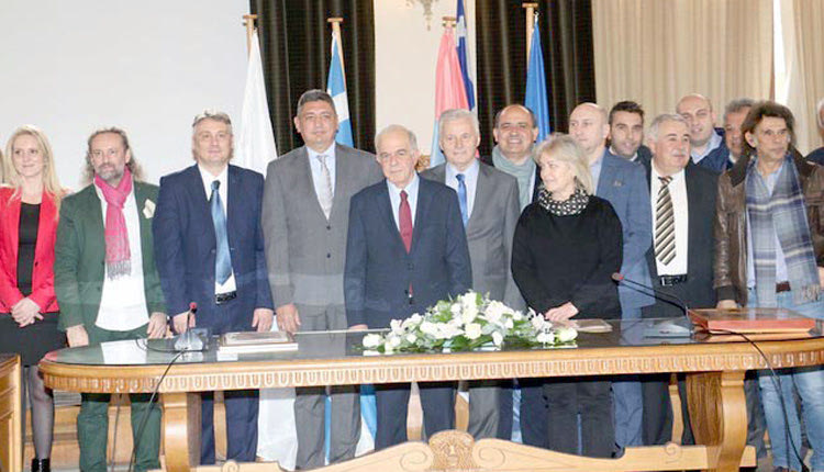 Από την τελετή αδελφοποίησης Ηρακλείου και Τσουκάριτσα