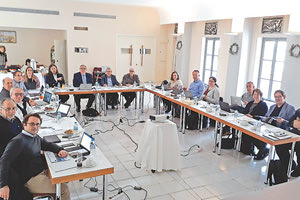 H ετήσια σύνοδος του Συμβουλίου Ευρωπαϊκής Ομοσπονδίας Πολυμερών, με πρόεδρο τον διευθυντή του Ινστιτούτου Ηλεκτρονικής Δομής και Laser Σπύρου Αναστασιάδη