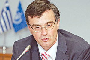 ο αναπληρωτής καθηγητής Παθολογίας-Λοιμωξιολογίας της Ιατρικής Σχολής του ΕΚΠΑ και ειδικός σύμβουλος του ΚΕΕΛΠΝΟ, Σωτήρης Τσιόδρας