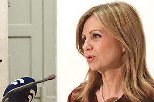 η υφυπουργός Παιδείας Μερόπη Τζούφη