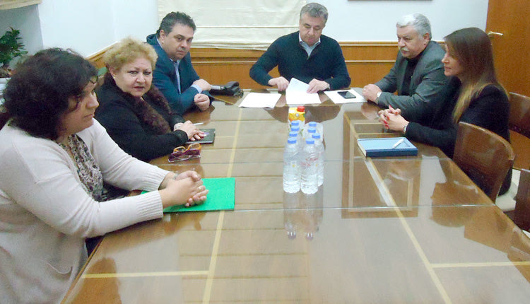 Από την υπογραφή της σύμβασης για “Λίφτινγκ” στη σήμανση του οδικού δικτύου