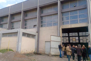 ο Γενικός Γραμματέας Αθλητισμού Ιούλιος Συναδινό στο κλειστό γυμναστήριο στον Αγ. Νικόλαο