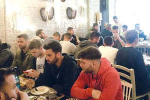 Γεύμα στο «50-50» ο Εργοτέλης