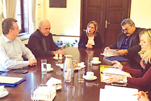 Από τη χθεσινή σύσκεψη στην Αποκεντρωμένη Διοίκηση