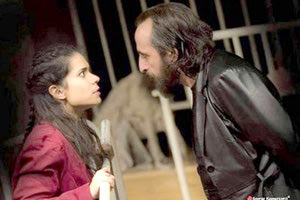 Η “Αντιγόνη” του Σοφοκλή στο θέατρο “Κάτω”