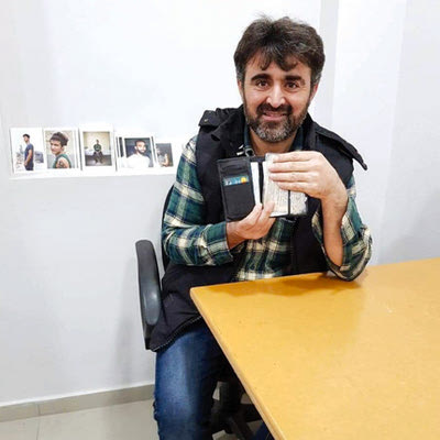 Î 36ÏÏÎ¿Î½Î¿Ï JafferÂ  Waheddin, ÏÎ±ÏÎ­ÏÎ±Ï Î¿ÎºÏÏ ÏÎ±Î¹Î´Î¹ÏÎ½, Î²ÏÎ®ÎºÎµ Î­Î½Î± ÏÎ¿ÏÏÎ¿ÏÏÎ»Î¹ ÏÎµ ÏÏÎ¬ÏÎ· Î»ÎµÏÏÎ¿ÏÎµÎ¯Î¿Ï ÎºÎ±Î¹ ÏÎ¿ ÏÎ±ÏÎ­Î´ÏÏÎµ