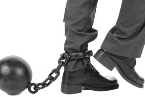 χρωστάμε στους δανειστές