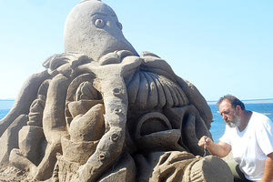 Γλυπτική στην άμμο