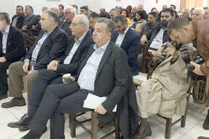 ο περιφερειάρχης Κρήτης, Σταύρος Αρναουτάκης, στο πλαίσιο ημερίδας του Αγροτικού Συνεταιρισμού Εμπάρου του Δήμου Βιάννου για το ελαιόλαδο