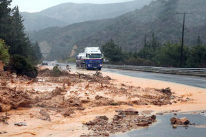 κατολισθήσεις στα πρανή σε όλο το επαρχιακό δίκτυο