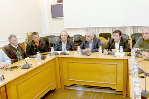 Με τους βουλευτές Ηρακλείου να μην ανταποκρίνονται στην πλειοψηφία τους στο κάλεσμα της ΕΠΣΗ για μια αναλυτική ενημέρωση σχετικά με το νέο αθλητικό νομοσχέδιο