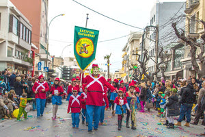 H μεγάλη καρναβαλική παρέλαση της Kαστρινής Αποκριάς