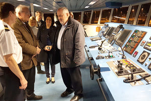 Ο κ. Φωτάκης ξεναγήθηκε χθες στο γαλλικό ερευνητικό σκάφος “R/V Pourquoi pas”