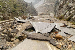Εικόνες καταστροφής στο Κουρταλιώτικο φαράγγι