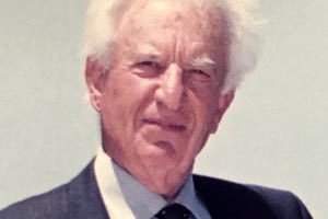 Μιχάλης Παπουτσάκης