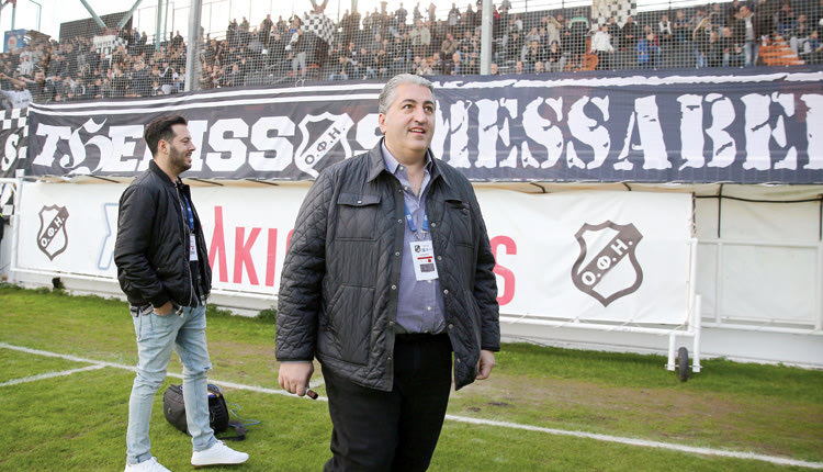 Ο Μιχάλης Μπούσης