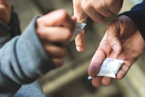 H χρήση εξαρτησιογόνων ουσιών στο σχολικό πληθυσμό