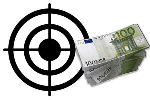 “επίθεση” με ελέγχους και κατασχέσεις από την εφορία