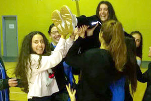 Οι κορασίδες του Ηροδότου πανηγυρίζουν τη νίκη στη Σητεία