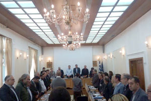 Ενός λεπτού σιγή για τα πέντε θύματα της κακοκαιρίας τήρησε χθες το Περιφερειακό Συμβούλιο