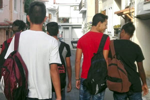 ΠΑΙΔΙΑ ΑΠΟ ΤΟ ΠΡΟΓΡΑΜΜΑ ΤΩΝ ΑΣΥΝΟΔΕΥΤΩΝ ΑΝΗΛΙΚΩΝ ΠΡΟΣΦΥΓΩΝ