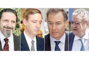 Έλληνες που είναι φέτος στη λίστα του Forbes με τους πιο πλούσιους ανθρώπους στον κόσμο. Οι Φίλιππος Νιάρχος, Σπύρος Λάτσης, Αριστοτέλης Μυστακίδης και Βαρδής Βαρδινογιάννης