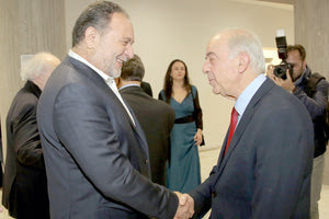 Ο δήμαρχος Ηρακλείου Βασίλης Λαμπρινός και ο κ. Κουράκης