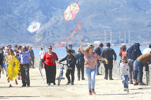 Στα παραδοσιακά Κούλουμα που διοργάνωσε ο Δήμος Ηρακλείου, στον Καράβολα