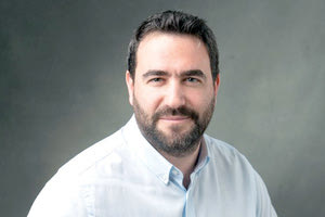 Ο Γιώργος Σισαμάκης