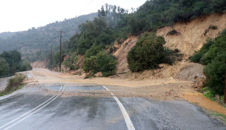 Έναρξη εργασιών στον Βόρειο Οδικό Άξονα Κρήτης, ο οποίος σε πολλά σημεία του ειδικά στη δυτική Κρήτη θυμίζει βομβαρδισμένο τοπίο
