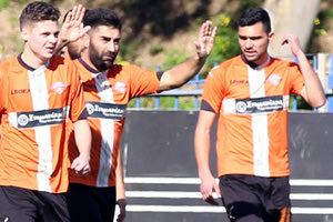 Οι παίκτες του Αλμυρού πανηγυρίζουν