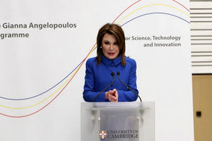 Πρόγραμμα του Πανεπιστημίου του Κέμπριτζ, που φέρει το όνομά της, χρηματοδοτεί η Γιάννα Αγγελοπούλου με φόντο την επιστήμη, την τεχνολογία και την καινοτομία.