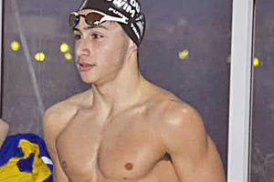 Ο κολυμβητής των Δελφινιών (αγωνίζεται στον ΠΑΟΚ) Μιχάλης Γιαννακάκης