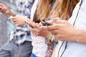 Από τα μέσα κοινωνικής δικτύωσης ενημερώνονται κυρίως για τις καθημερινές ειδήσεις οι νέοι