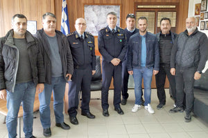 Συνάντηση με τον νέο αστυνομικό διευθυντή Ηρακλείου Ν. Σπυριδάκη και το νέο αστυνομικό υποδιευθυντή Ν. Χρυσάκη πραγματοποίησε το Δ.Σ της Ένωσης Αστυνομικών Υπαλλήλων νομού Ηρακλείου