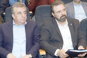 ο υπουργός Αγροτικής Ανάπτυξης Στ. Αραχωβίτης από το Ηράκλειο