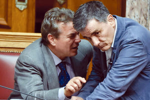 Συνομιλία του υπουργού Οικονομικών Ευκλείδη Τσακαλώτου και του υφυπουργού Εργασίας Τάσου Πετρόπουλου