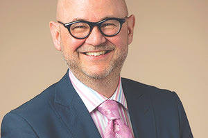 ο Έλληνας επικεφαλής της μεγάλης αμερικανικής ξενοδοχειακής αλυσίδας Wyndham Hotels and Resorts για την περιοχή της Ευρώπης, Μ. Ανατολής, Ευρασίας και Αφρικής, κ.Δημήτρης Μανίκης.