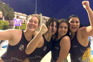 H ομάδα πόλο νεανίδων του ΟΦΗ που προκρίθηκε στη δεύτερη φάση του Πανελλήνιου πρωταθλήματος