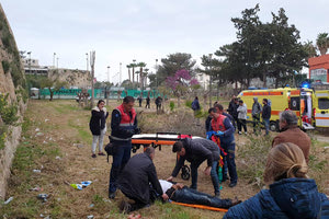 Βούτηξε από τα τείχη της Δουκός Μποφόρ