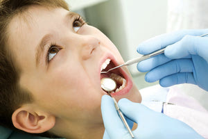 Οδοντιατρική φροντίδα μέσω voucher από ιδιώτες γιατρούς για παιδιά σχολικής ηλικίας