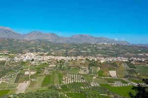 στις Δαφνές