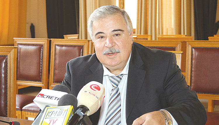 Ο αντιδήμαρχος Γιώργος Καραντινός