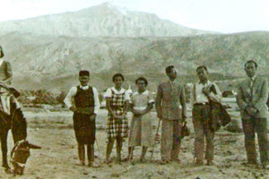 Ο Χρίστος Πέτρου, πρώτος από δεξιά στο Λασίθι