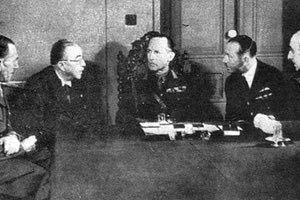 Πολεμικό συμβούλιο υπό την προεδρία του βασιλέως Γεωργίου Β’