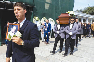 Το τελευταίο αντίο είπαν χθες στον δημοσιογράφο Βασίλη Λυριτζή